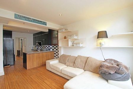 1 bedroom flat to rent - Photo 3