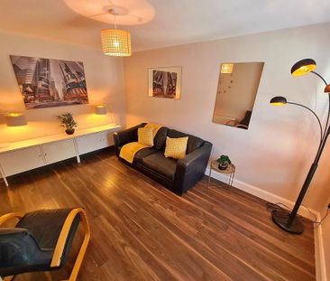 Ensuite Room 3, 361 Donegall Rd, Belfast, BT12 6FQ - Photo 1