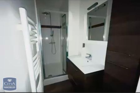 Location Appartement 1 pièce 31m² AGEN 47000 - Photo 2