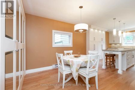 641 BALLIOL STREET - Photo 3