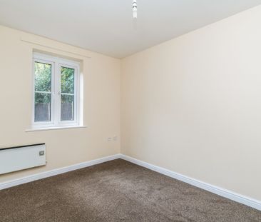 2 bedroom flat to rent Netley House, Mirabella Close, Southampton - Photo 3