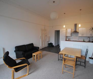 Norfolk Crescent - Photo 2