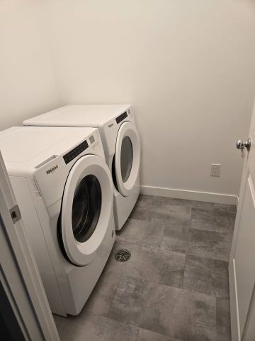 Two-storey 3-Bedroom townhome for rent in Brighton! - Photo 5