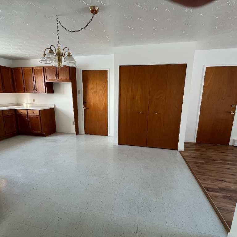 À LOUER – 4 1/2 près des Galeries de Granby - Juillet - Photo 1