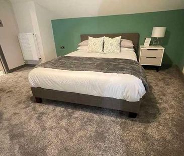 East Park Parade, Leeds, LS9 - Photo 6