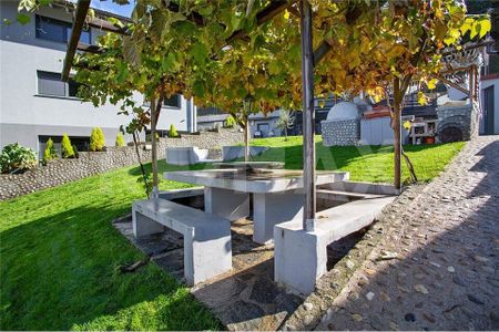 4 ½ Zimmer Duplexwohnung mit Seeblick und Swimming Pool - Photo 4