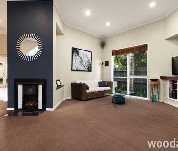 Charismatic Edwardian with a Spectacular Entertaining Focus - Photo 1