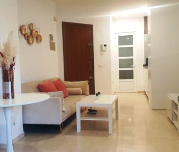 Piso de alquiler en Avenida de la República Argentina, Los Remedios - Foto 1