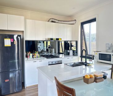 Clayton South - Photo 2