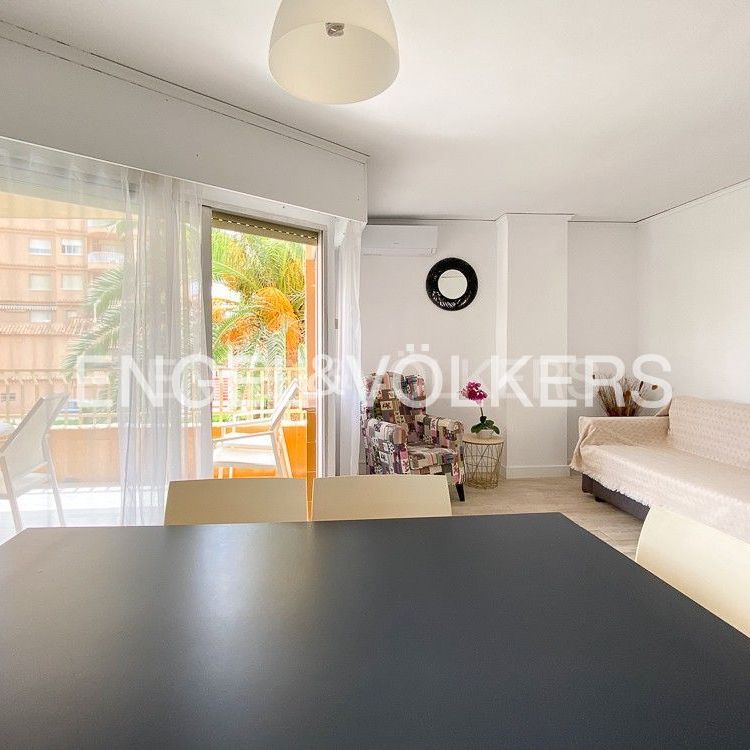 Apartamento de alquiler en Carrer de Castella-lleó, Playa de Gandia - Photo 1