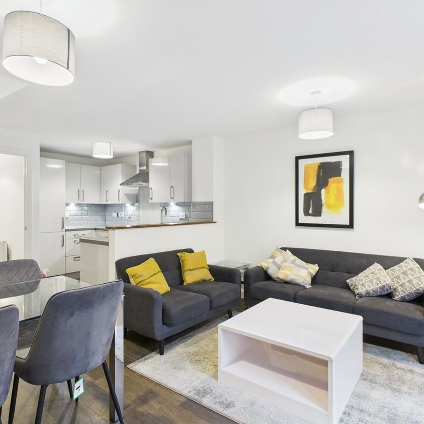 4 Bed Terraced House, Hope Street, B5 - Photo 1