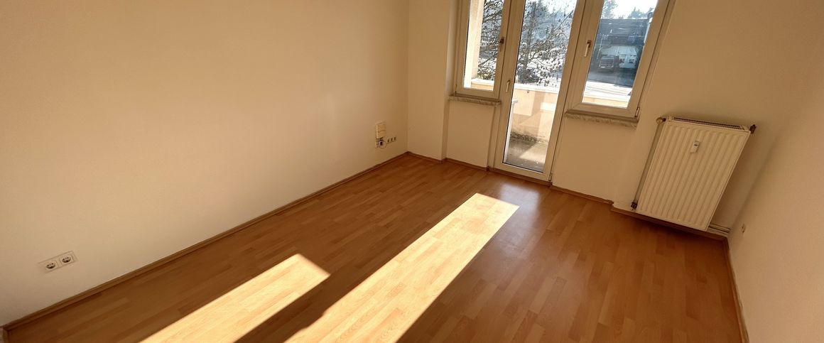 Charmante 3-Raum-Wohnung in Stadtfeld West - Foto 1