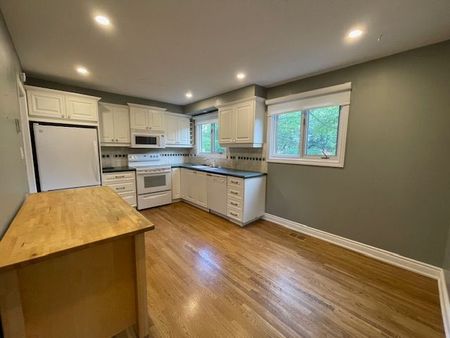 For Lease - 2086 Thornlea Drive, Oakville, Ontario - Photo 5