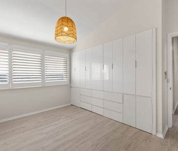 Family Home in Tranquil Location - Six Month Lease - Photo 3