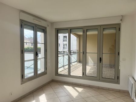 Location Appartement 3 pièces 63m² - Photo 3