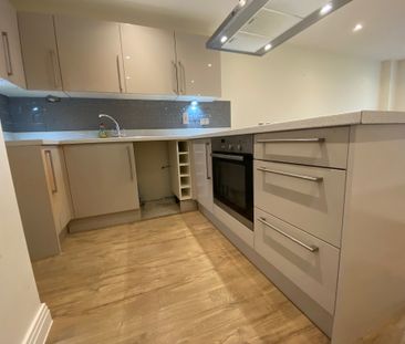 Empire House, Welwyn Garden City - Photo 5