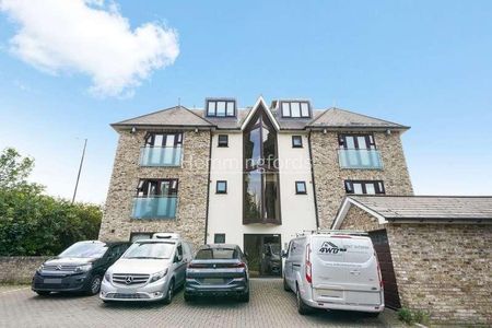 Maple Leaf Court, Palmers Green, N13 - Photo 4