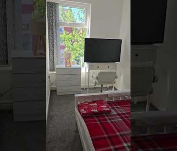 Room in a Shared House, Home, M18 - Photo 5