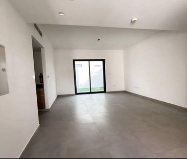 Stunning 2BR TH | Best Facilities | Prime Location - Photo 5