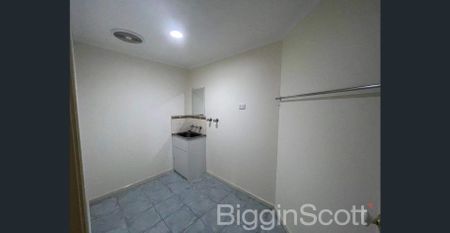 Three Bedroom Townhouse in Premium Position - Photo 3