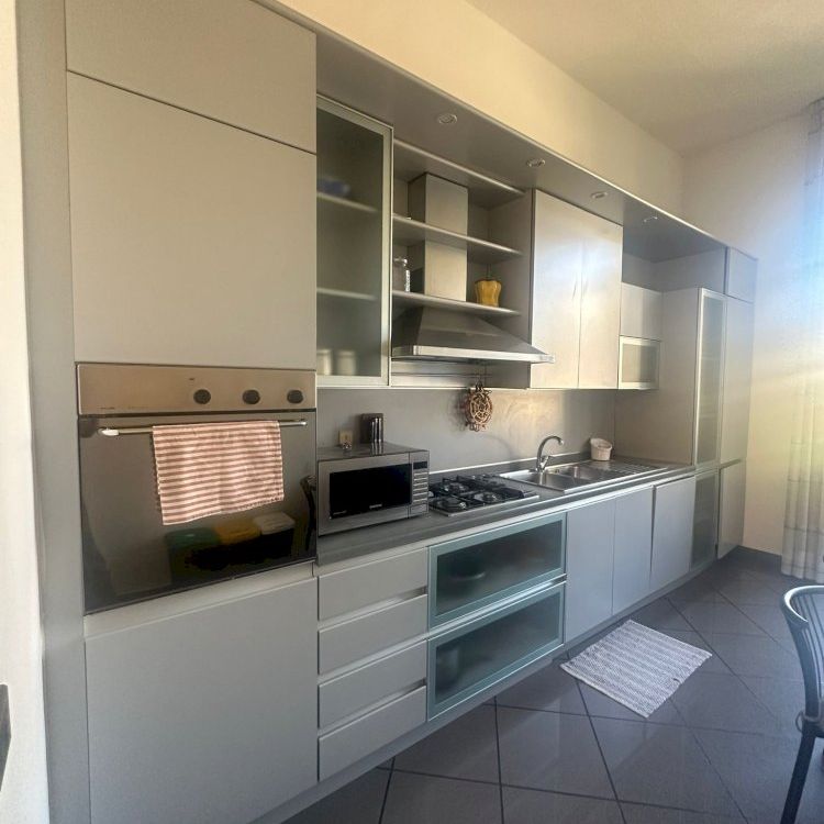 Spacious private room in Via Giordano Bruno - Photo 1