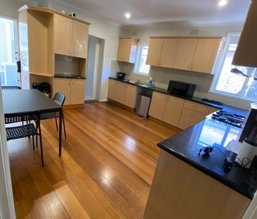 Glen Waverley - Photo 5