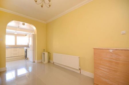 4 bedroom house to rent - Photo 3