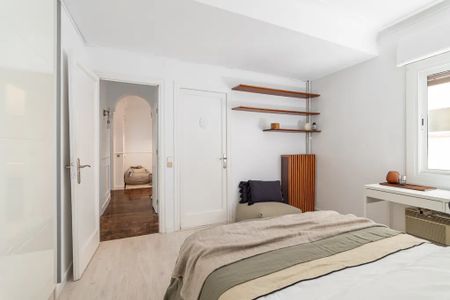 Carrer de Balmes, Barcelona, Catalonia 08006 - Photo 4