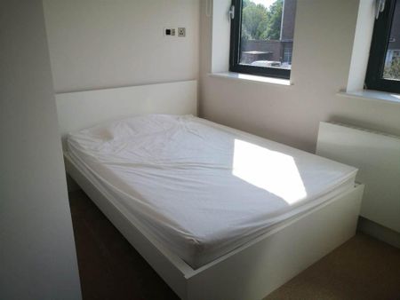 2 bedroom flat to rent - Photo 3