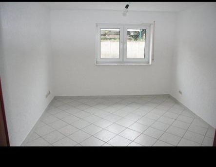 schöne sonnige souterrain wohnung 2 zimmer im herzen von butzbach - Photo 1