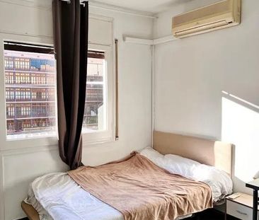 Carrer de Sepúlveda, Barcelona, Catalonia 08011 - Photo 3