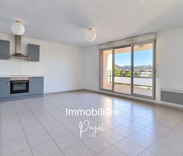 Timone 13010 - T3 traversant avec terrasse et parking - Photo 1