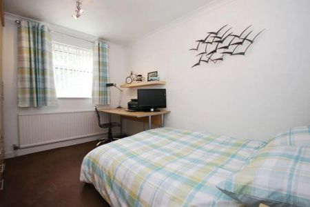 5 bedroom detached house to rent - Photo 5