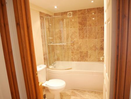 1 bedroom coach house to rent - Photo 4