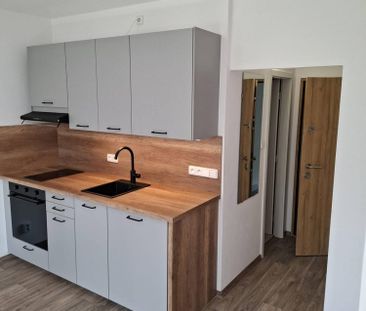 Pronájem bytu 1+1 37 m² - Fotografie 2