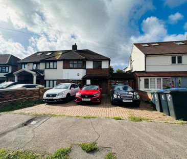 1 bedroom in a flat share to rent - Photo 3