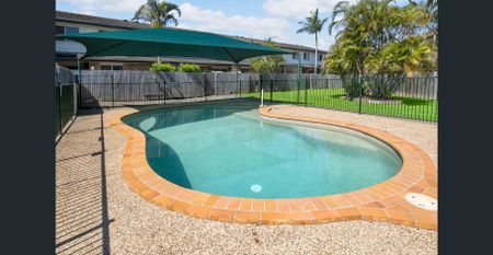 Family home in a excellent location - Photo 2