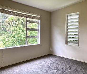 Spacious family home with school zone - Photo 6