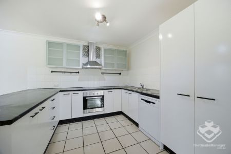 3 Bedroom townhouse with Hinterland views - Photo 5