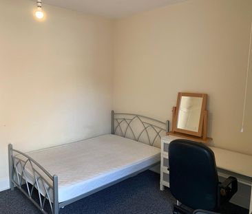 3 Bed Terraced House, Charterhouse Road, CV1 - Photo 6