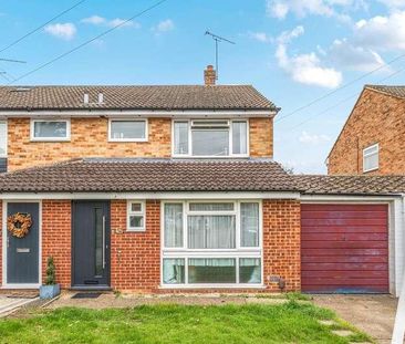 Avon Close, Addlestone, Surrey, KT15 - Photo 2