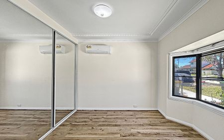 3 Bedroom Home - Electricity and Water Included - Photo 4