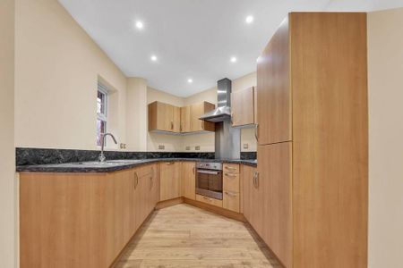 2 bedroom flat to rent - Photo 5