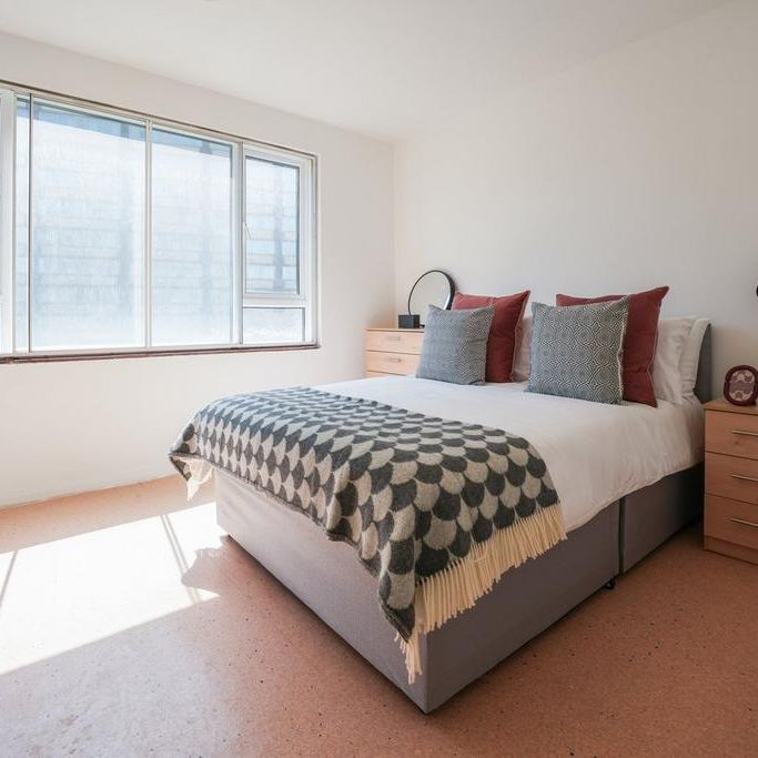 Studio to rent - Photo 1