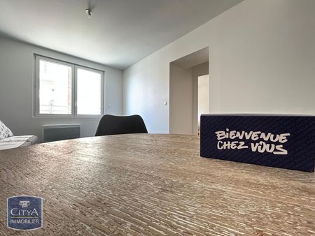 Location Appartement 3 pièces 54m² MONCLAR DE QUERCY 82230 - Photo 2