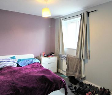 4 bedroom private hall to rent - Photo 2