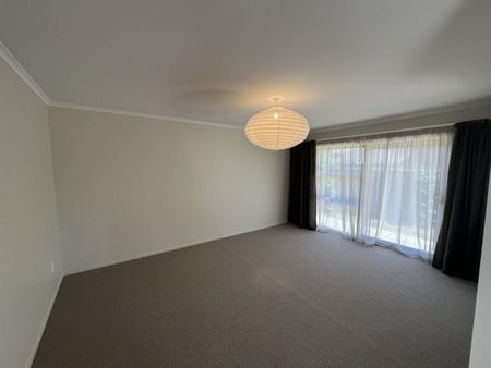 Fully Renovated Merrilands home - Photo 5