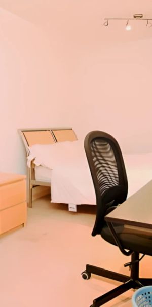 Entire Place·2B2B··4·Flat11 Benedictine Court Priory Place - Photo 1