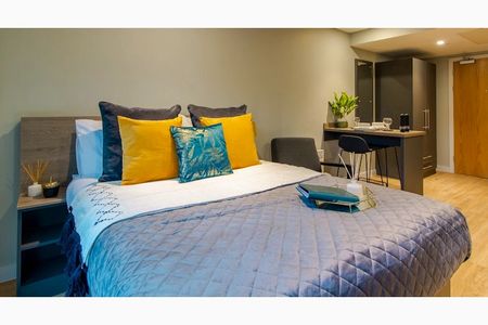 Classic 5 Bed Ensuite - Photo 2