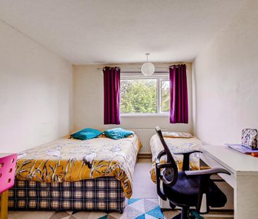 2 bedroom semi-detached house to rent - Photo 4